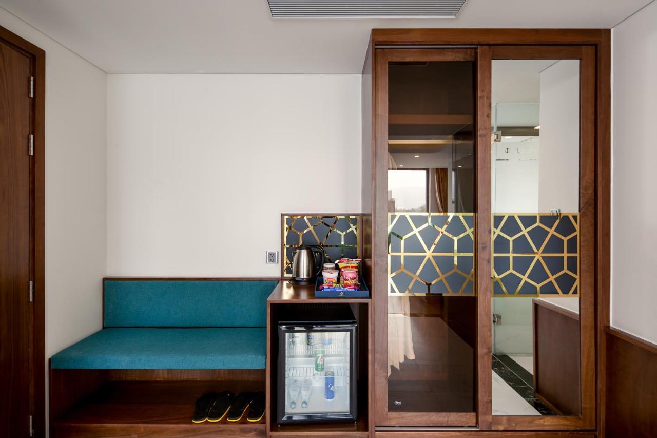 Cn Palace Boutique Hotel & Spa Da Nang Bagian luar foto